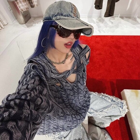 NWT Glenn Martens x H&M Cable-Knit Cutout Sweater sz Medium - Picture 2 of 8